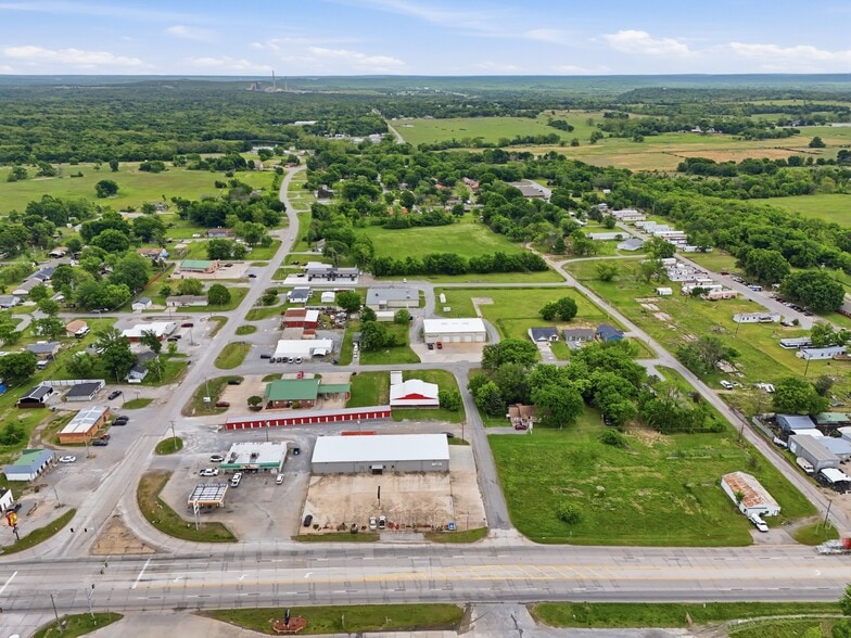 More Photos Of 113 S Wilder St, Chouteau General Retail For Sale