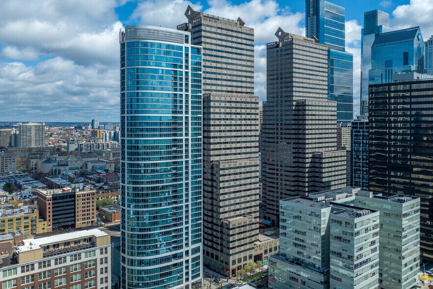 More Photos Of 2005 Market St, Philadelphia Office For Lease