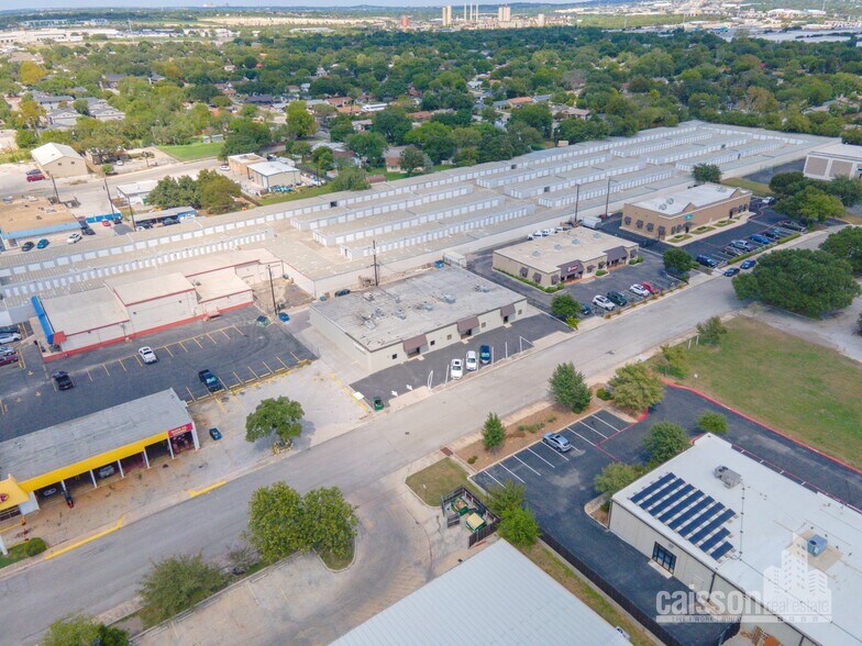 More Photos Of 4219-4227 Gatecrest, San Antonio Service For Lease