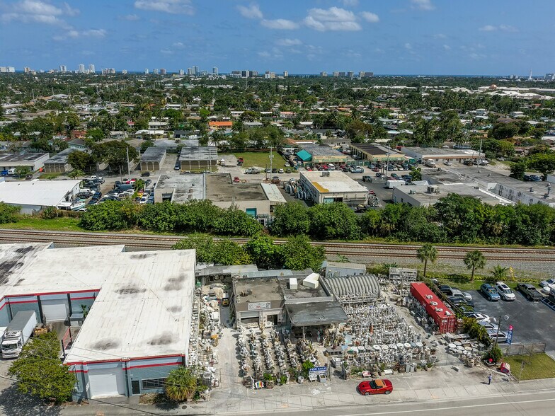 More Photos Of 1620 S Dixie Hwy, Pompano Beach Freestanding For Sale