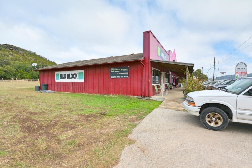 More Photos Of 1642 FM 2673, Canyon Lake Storefront Retail Office For Lease