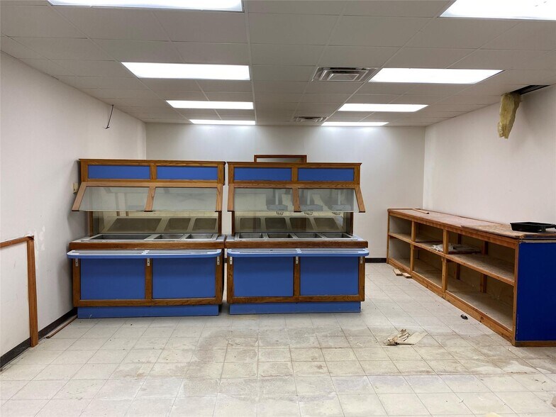 More Photos Of 2099 Highway 532, Dubberly Service Station For Sale