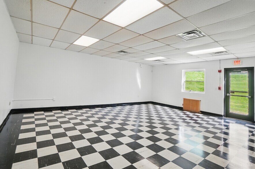 More Photos Of 1708 Baymiller St, Cincinnati Religious Facility For Sale