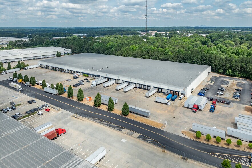 More Photos Of 7137 Southlake Pky, Morrow Warehouse For Lease