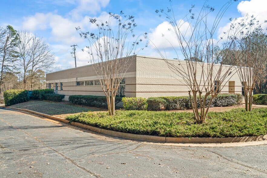 More Photos Of 170 Cardiology Pl, Commerce Healthcare For Lease