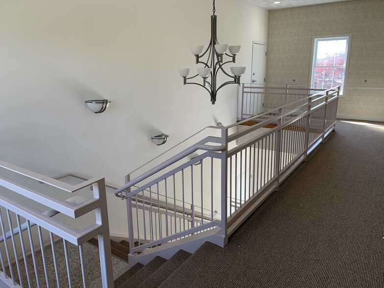 More Photos Of 100 Centerville Rd, Warwick Medical For Lease