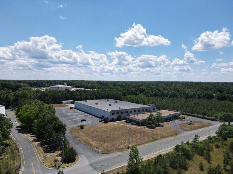 More Photos Of 5160 Lad Land Dr, Fredericksburg Warehouse For Lease
