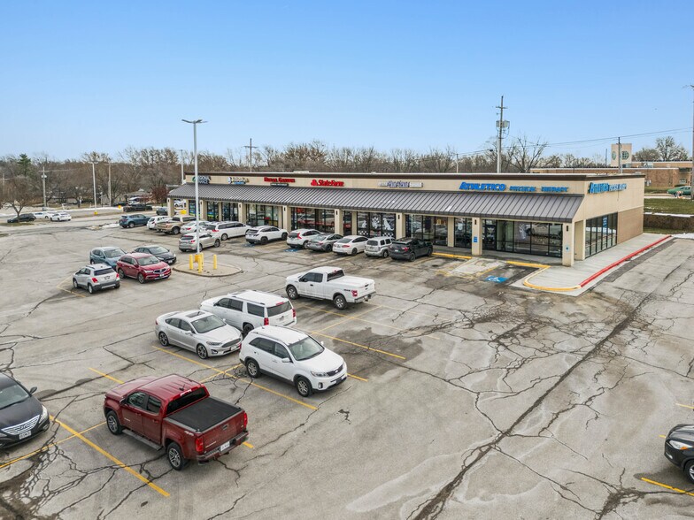 More Photos Of 6403-6479 N Prospect Ave, Gladstone Freestanding For Sale