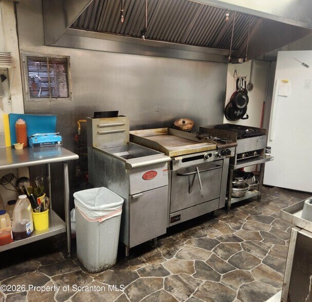 More Photos Of 271 Main St, Nicholson Storefront Retail Residential For Sale