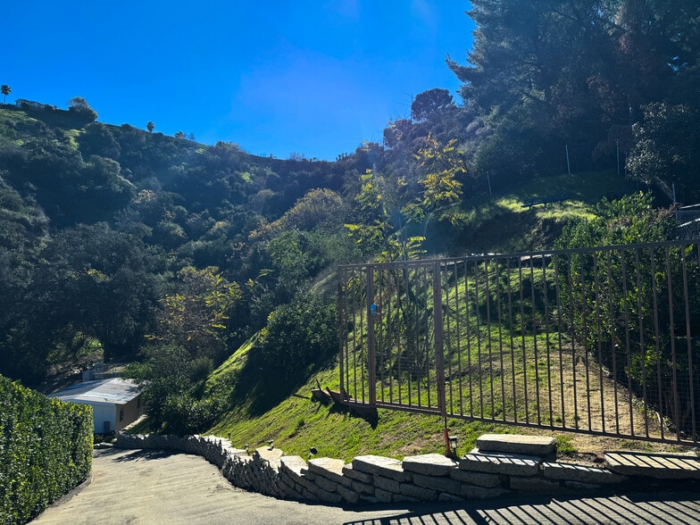 More Photos Of 3 Ambar Dr, Woodland Hills Land For Sale