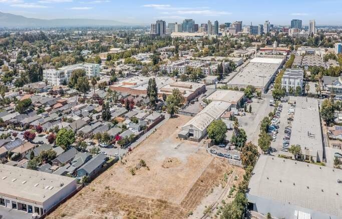 More Photos Of 190 Keyes St, San Jose Warehouse For Sale