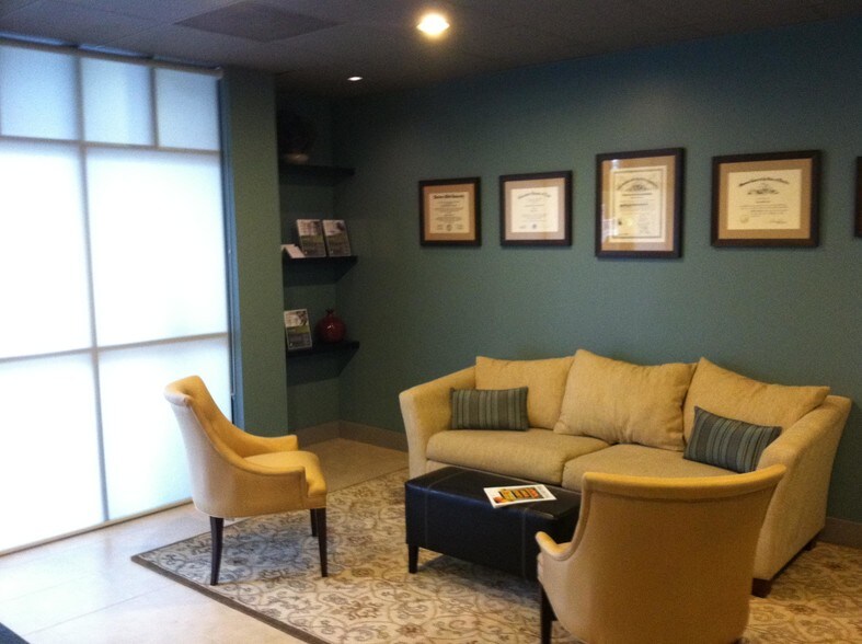 More Photos Of 1000 Van Buren Ave, Indian Trail Flex For Lease