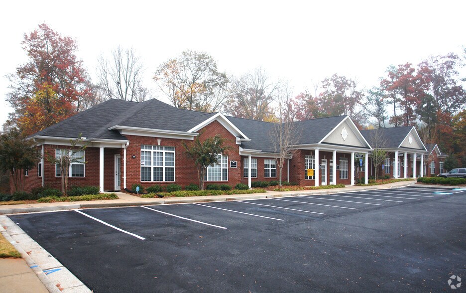 More Photos Of 3578-3592 Old Milton Pky, Alpharetta Medical For Lease