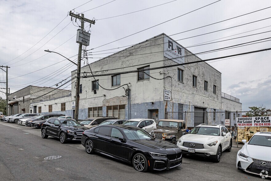 More Photos Of 3920 Merritt Ave, Bronx Warehouse For Lease