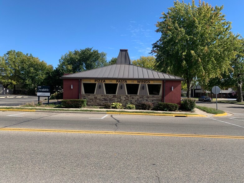 More Photos Of 801 Williams St, Lake Geneva Restaurant For Sale