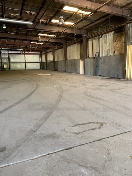 More Photos Of 834 Catlett st, Hickman Warehouse For Lease