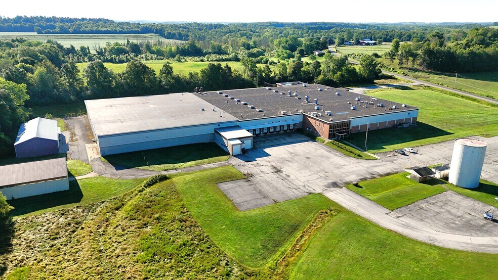 Primary Photo Of 8673 Lyons Marengo Rd, Lyons Manufacturing For Lease