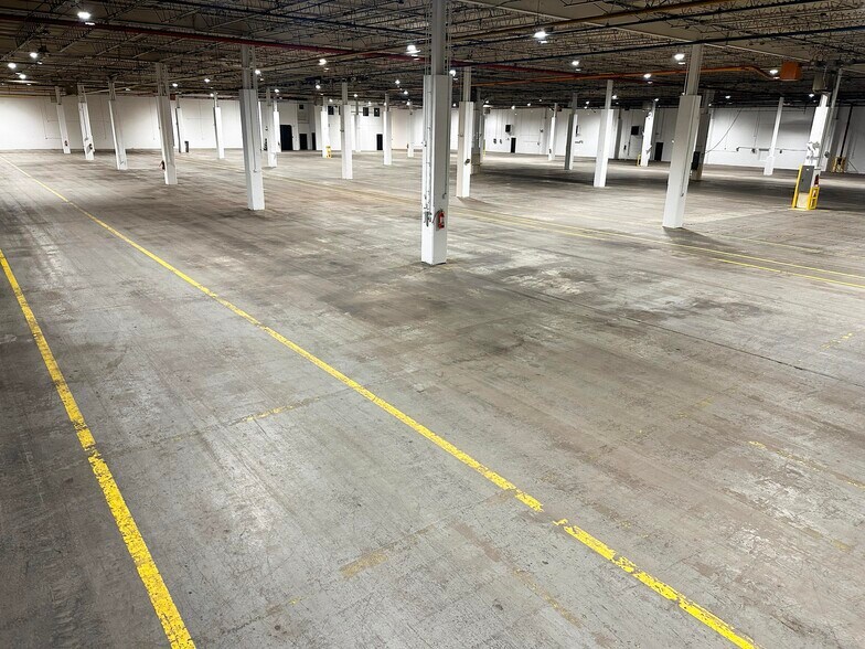 More Photos Of 5660 Rising Sun Ave, Philadelphia Warehouse For Lease