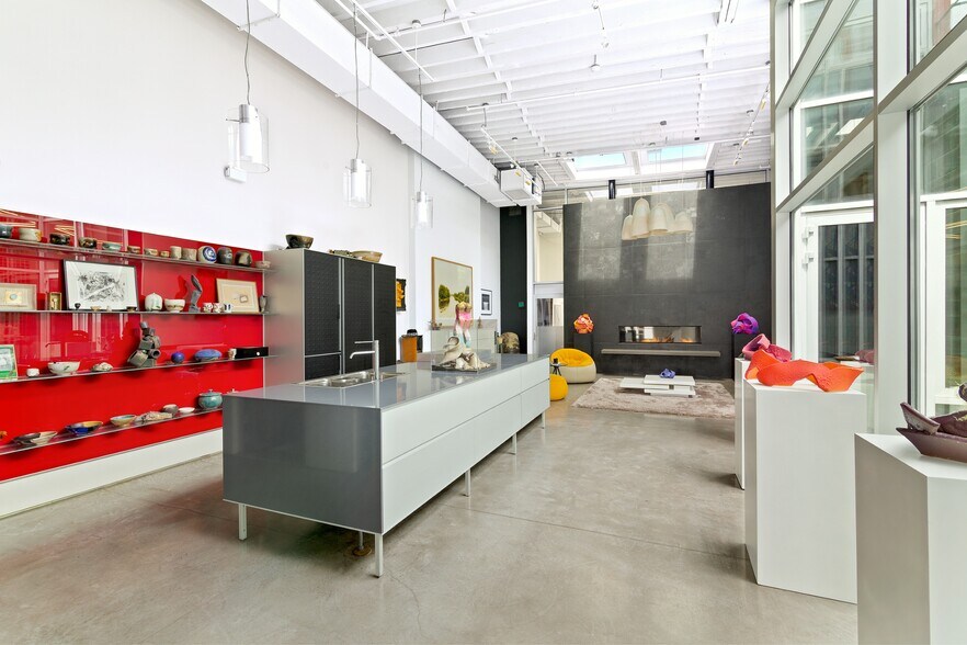 More Photos Of 47 4th St, Brooklyn Flex For Sale