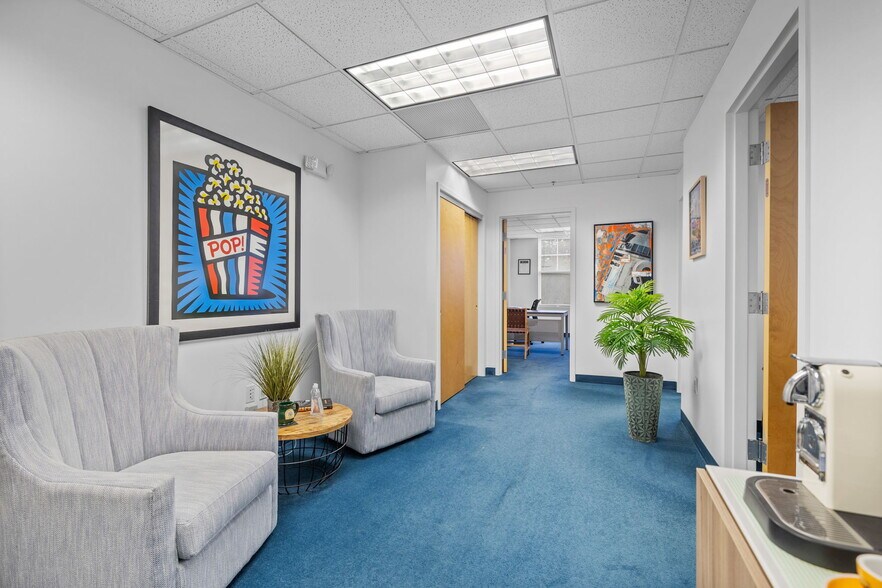 More Photos Of 363-389 Boston Post Rd, Sudbury Unknown For Lease