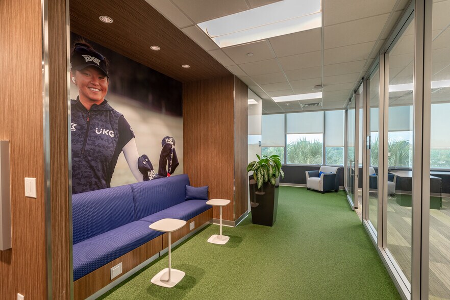 More Photos Of 2000 Ultimate Way, Weston Office For Lease