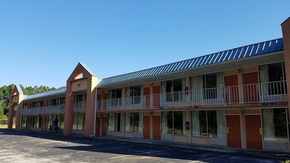 More Photos Of 852374 US Highway 17, Yulee Hotel For Sale