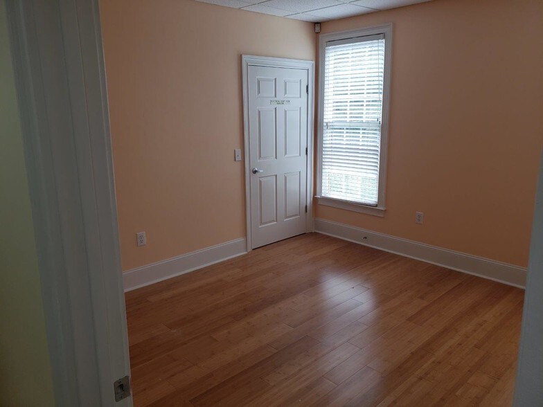 More Photos Of 308 Maxwell Rd, Alpharetta Office For Lease