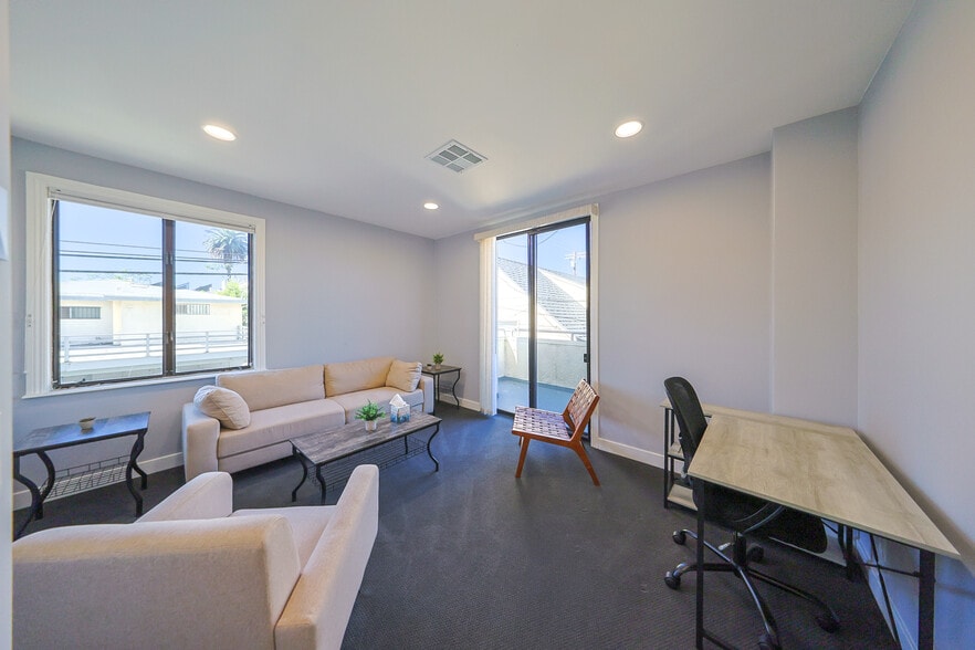 More Photos Of 3637 Motor Ave, Los Angeles Loft Creative Space For Sale