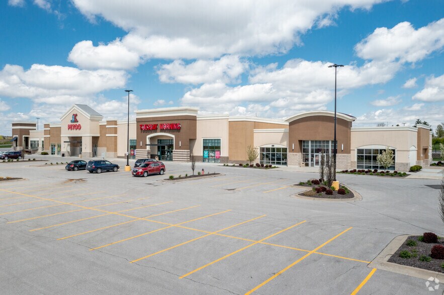 More Photos Of 901-1201 W 136th St, Kansas City Unknown For Lease