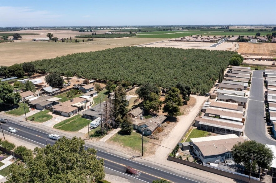 More Photos Of APN: 015-090-012-000, Hilmar Land For Sale