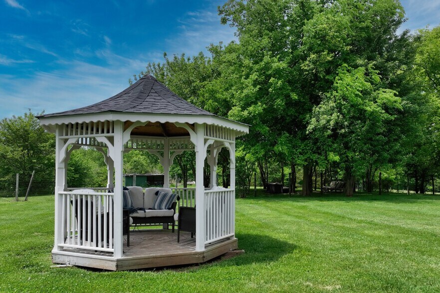 More Photos Of 6538 U.S. 431, Springfield Land For Sale