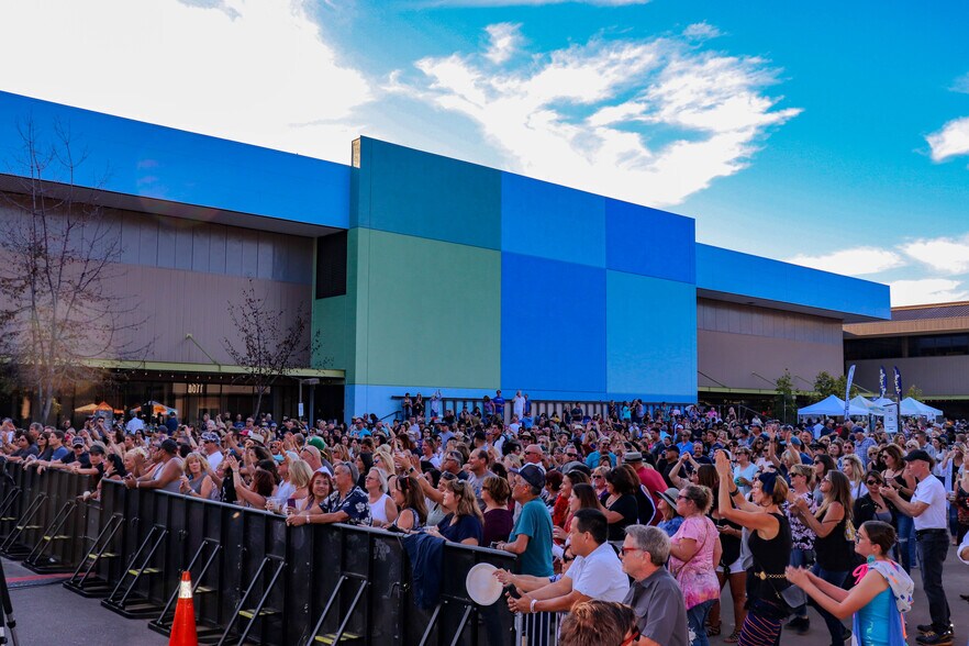 More Photos Of 1400-1500 Valley House Dr, Rohnert Park Unknown For Lease