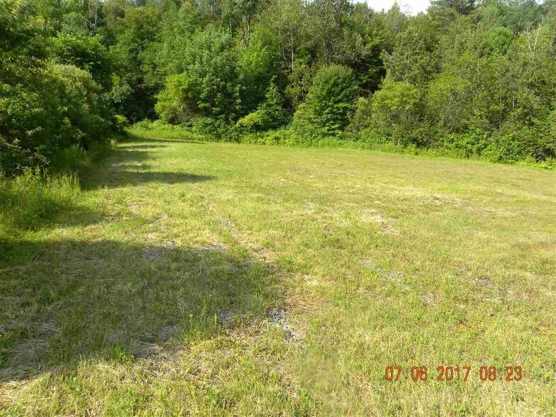 More Photos Of 303 Willoughby Ave, Orleans Freestanding For Sale