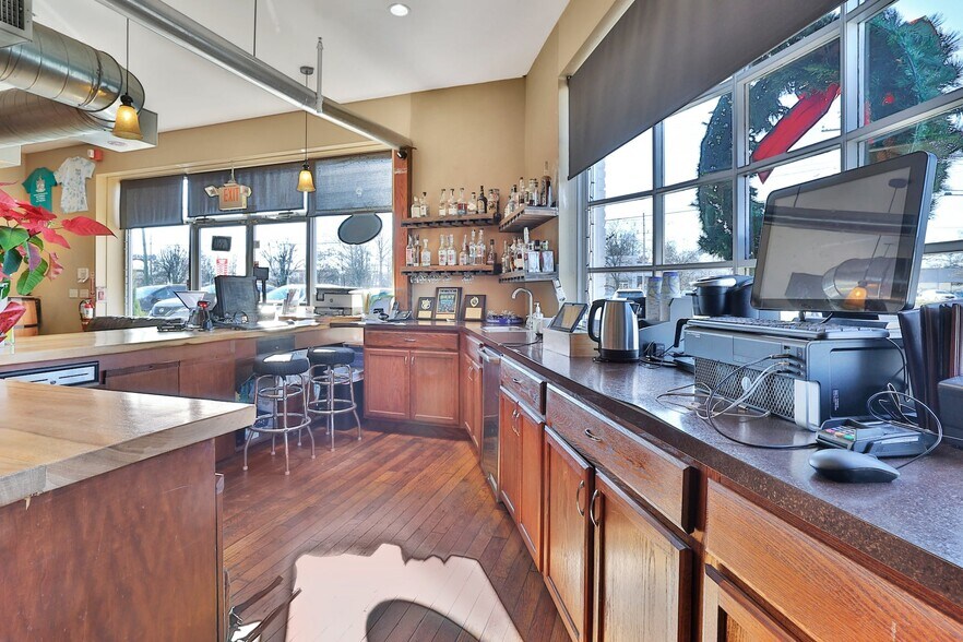 More Photos Of 148-164 E Route 59, Nanuet Freestanding For Sale