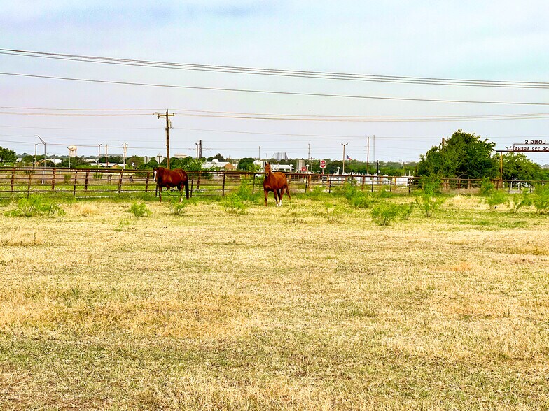 More Photos Of 4901 Eagle Pass Rd, Abilene Warehouse For Sale