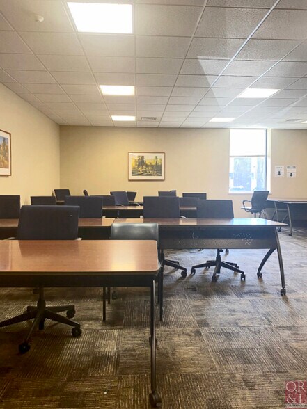 More Photos Of 389 John Downey Dr, New Britain Light Manufacturing For Sale