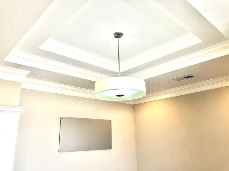 More Photos Of 16000 Park Ten Pl, Houston Medical For Lease