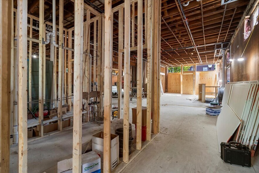 More Photos Of 41 South St, Glens Falls Storefront Retail Residential For Lease