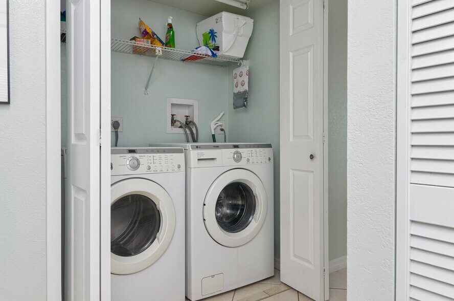 More Photos Of 125 110th Ave, Treasure Island Apartments For Sale