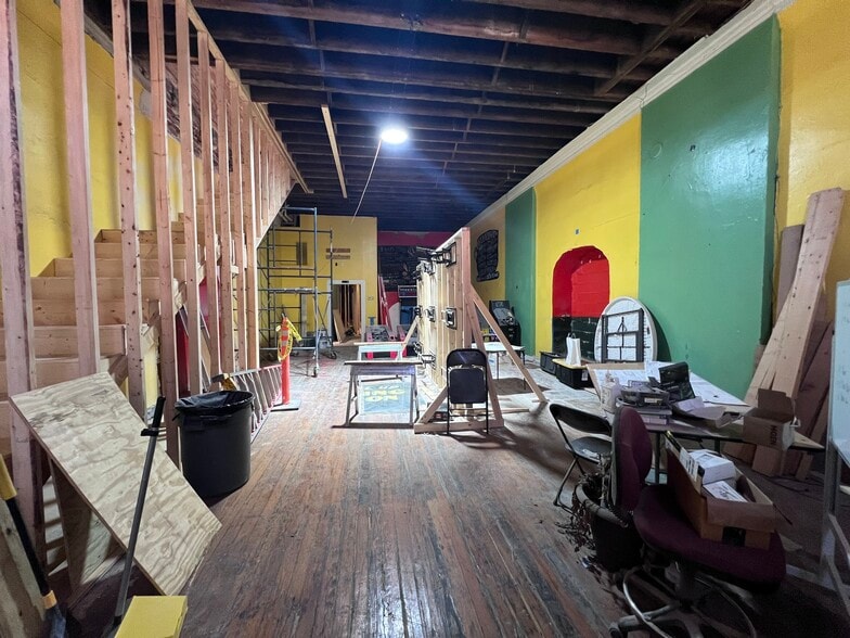 More Photos Of 414 S Main St, Memphis Storefront Retail Office For Sale