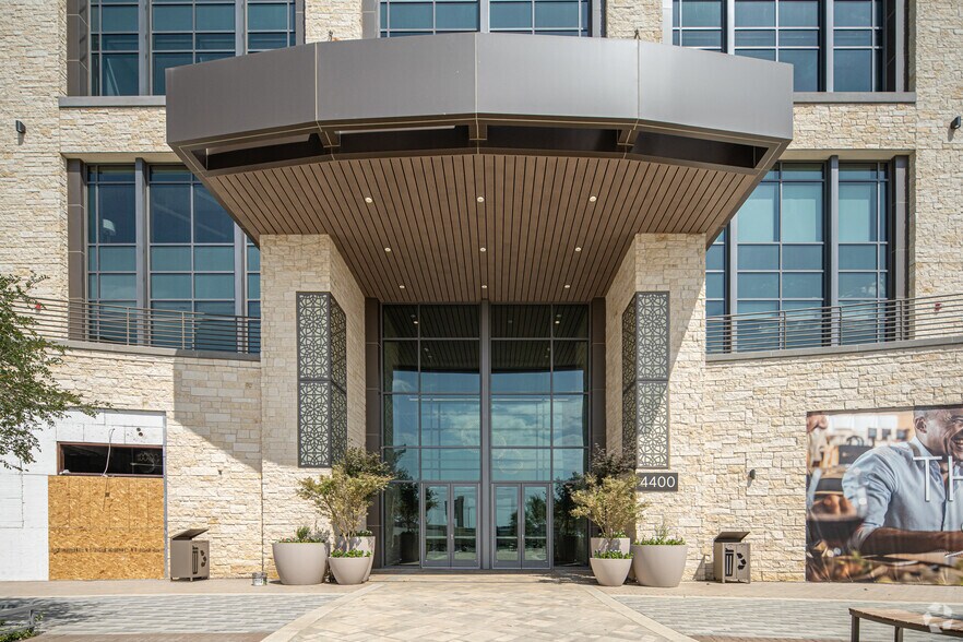 More Photos Of 4400 State Highway 121, Lewisville Office For Lease