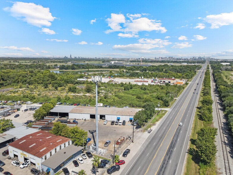 More Photos Of 12112 Almeda Rd, Houston Warehouse For Sale