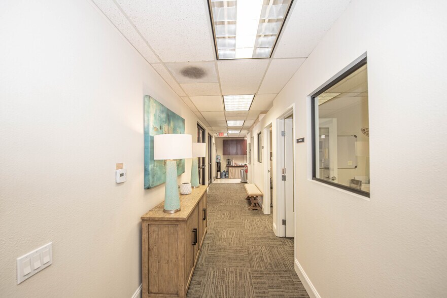 More Photos Of 1312 Camino Del Mar, Del Mar Office For Lease
