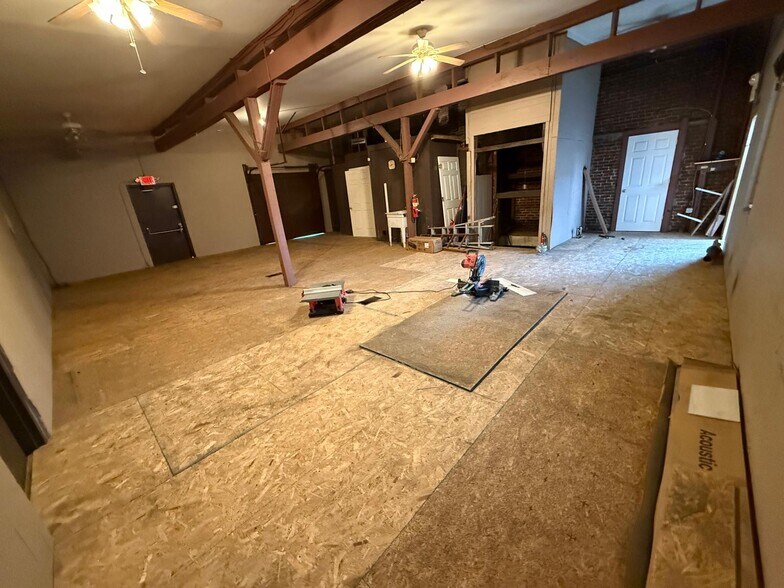 More Photos Of 4915 N Dixie Dr, Dayton Convenience Store For Sale