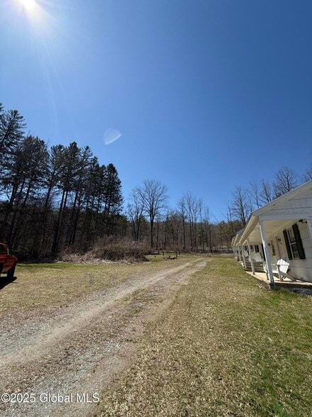 More Photos Of 17971 State Route 22, Berlin Hotel For Sale