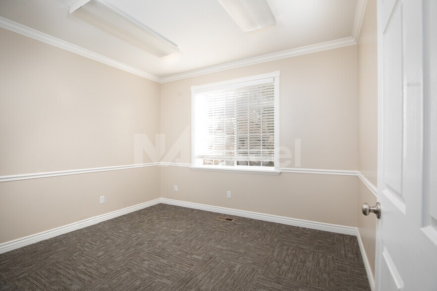More Photos Of 214-216 N Orem Blvd, Orem Loft Creative Space For Lease