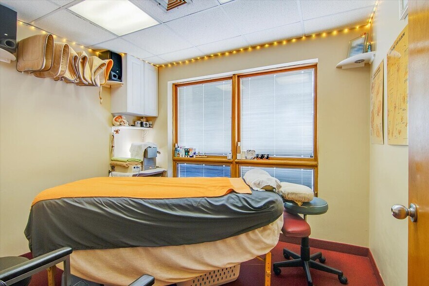 More Photos Of 383 Northfield Rd, West Orange Medical For Sale