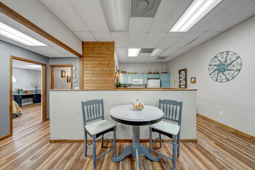 More Photos Of 106 W Laurel St, Scottsboro Office Residential For Sale