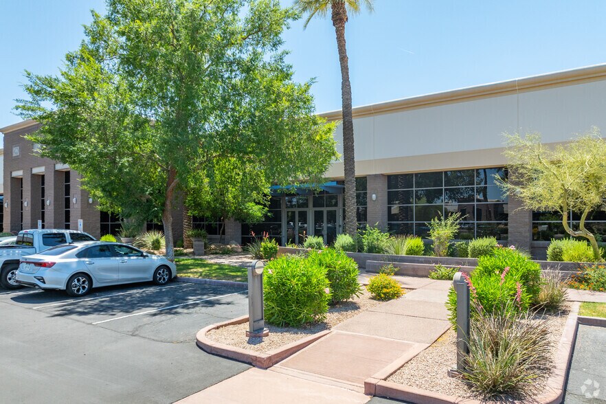 More Photos Of 4625 E Cotton Center Blvd, Phoenix Light Distribution For Lease