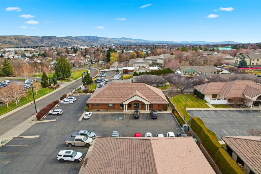 More Photos Of 3804 Kern Way, Yakima Office For Lease